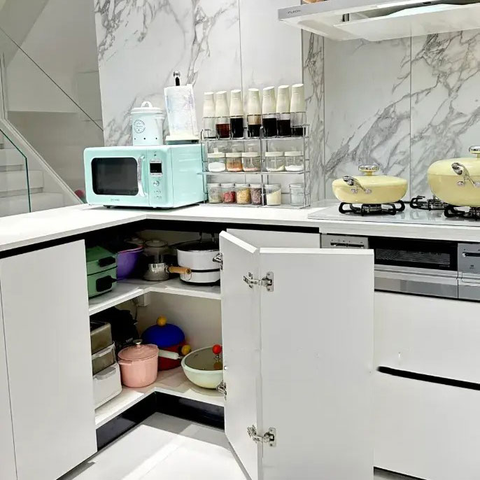 kitchen cabinet shelf