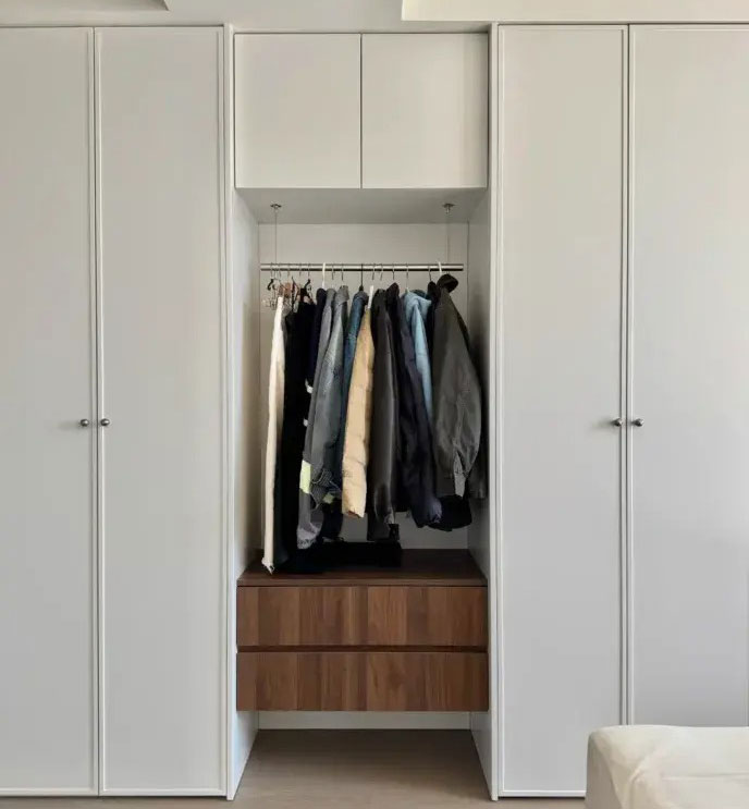 wardrobe