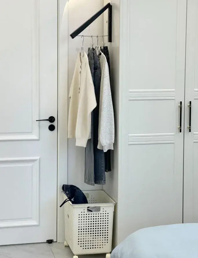 wardrobe hanging rod