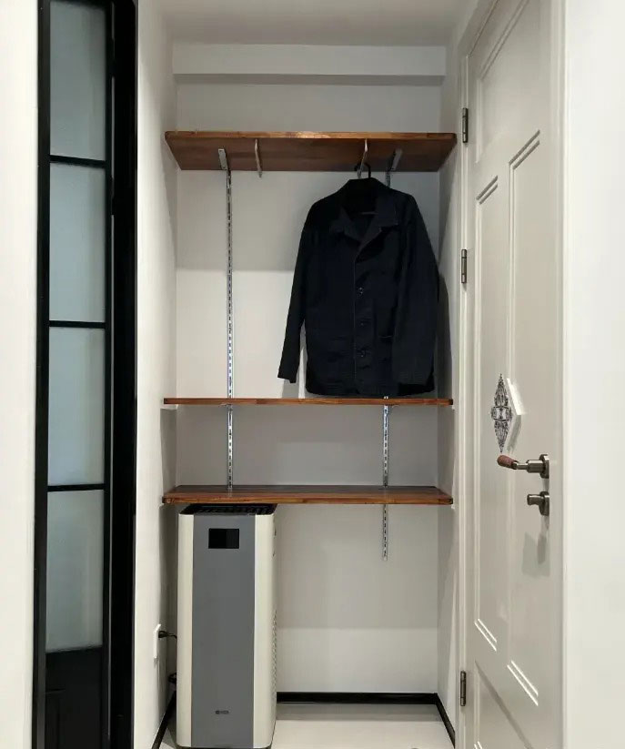 wardrobe hidden area